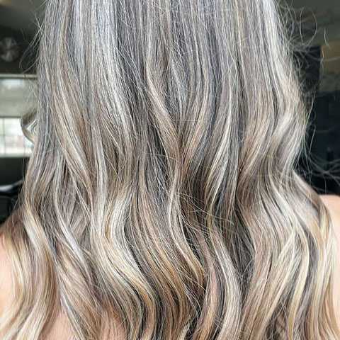 create a dramatic or subtle look with all over highlights